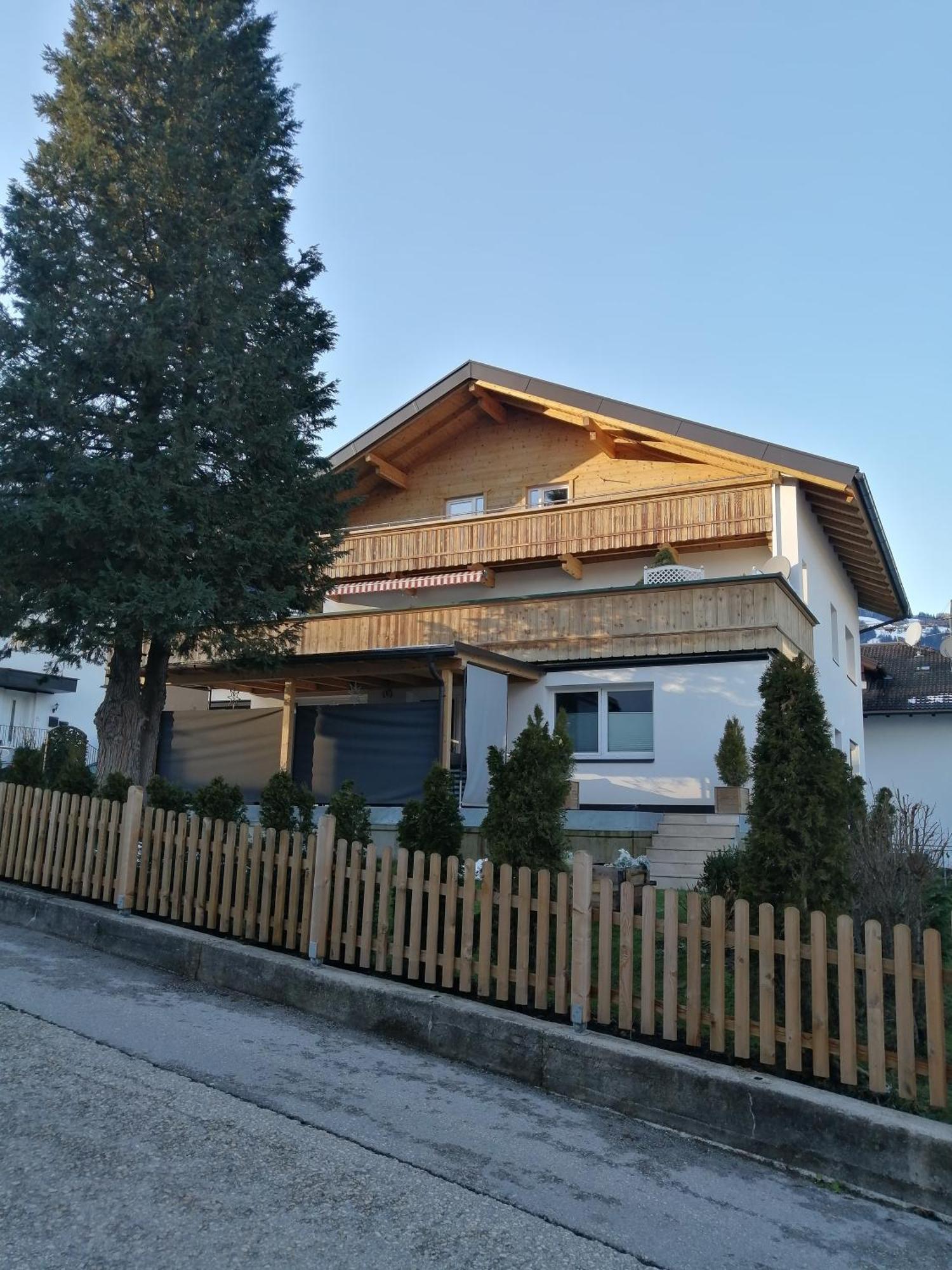Apart Ritzl Fuegen Exterior photo