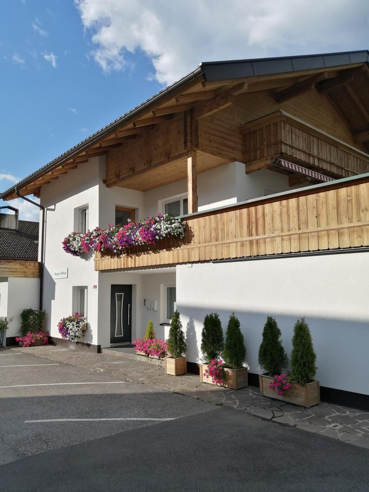 Apart Ritzl Fuegen Exterior photo